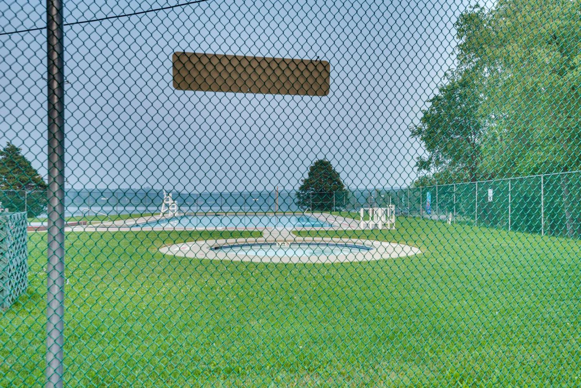 With Hot Tub, Walk To *